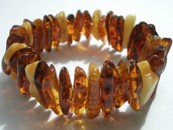 Stretch amber bracelet - stretch bracelet - baltic amber chips