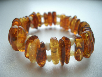Stretch amber bracelet - multicolour amber chips
